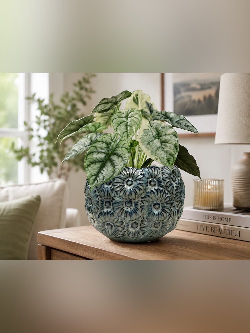 Large Ceramic Flower Planter with Drainage, Textured Daisy Pot for Indoor Plants